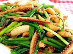 鱿鱼炒韭菜-冷大厨灌汤包