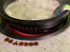 竹笙王猪肚鸡-顺德公广东猪肚鸡·煲仔饭(白石洲店)