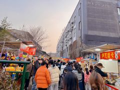 -南湖公园地摊集市