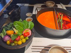 -三出山火锅(南京万象天地店)