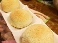 酥皮焗叉烧包-添好运点心专门店(深水埗店)