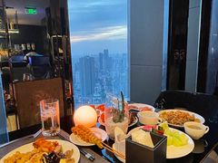 -唐拉雅秀酒店-西锦汇空中BBQ·思创餐厅