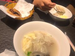 高汤云吞(含蛋)-买又大餐厅(福林里店)