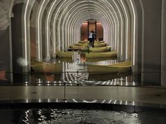 -涨巢·潮玩水疗局