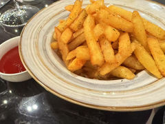 -LESCEDARS Brasserie Bistro香柏树
