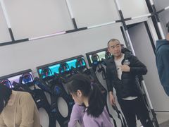 -PARTY DAY 运动超乐场(西安钟楼店)