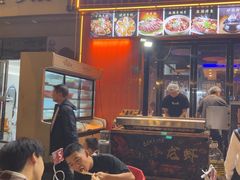 -老街烧烤大排档·地道湖北菜·龙虾馆(汉口火车站店)