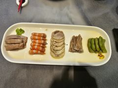 -HOMES上海本帮菜(襄阳公园店)