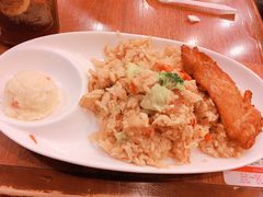 -玛格萝妮比萨屋(四平店)