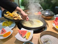 -一朵菌·野生菌探索家火锅(南亚店)