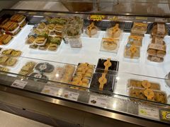 面包甜点陈列柜-匠造烘焙(联洋店)