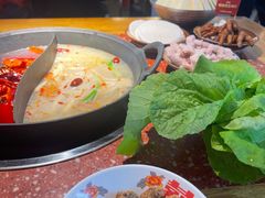 -赵美丽·重庆社区火锅·直营店(火车东站·中豪国际店)