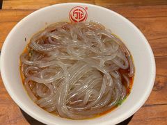 万记特色酸辣粉-万记麻辣烫国展总店