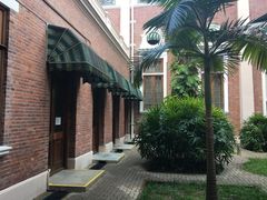 -香港大学
