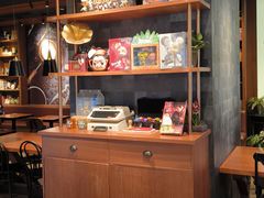 -StayReal Cafe(长宁来福士广场东八区店)