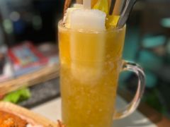 创·世纪菠萝菠萝冰-哥老官重庆美蛙鱼头(宝山龙湖店)