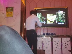 -凯乐迪量贩式KTV(方圆荟·馨宜新天地店)