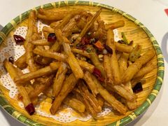 干煸藕条-刘胖子家常菜·蹄花焖藕(江汉路总店)