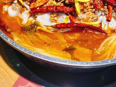 -山城外·非遗酸菜鱼(蜀都万达店)