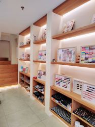 -摩睫+皮肤管理·科学美容中心