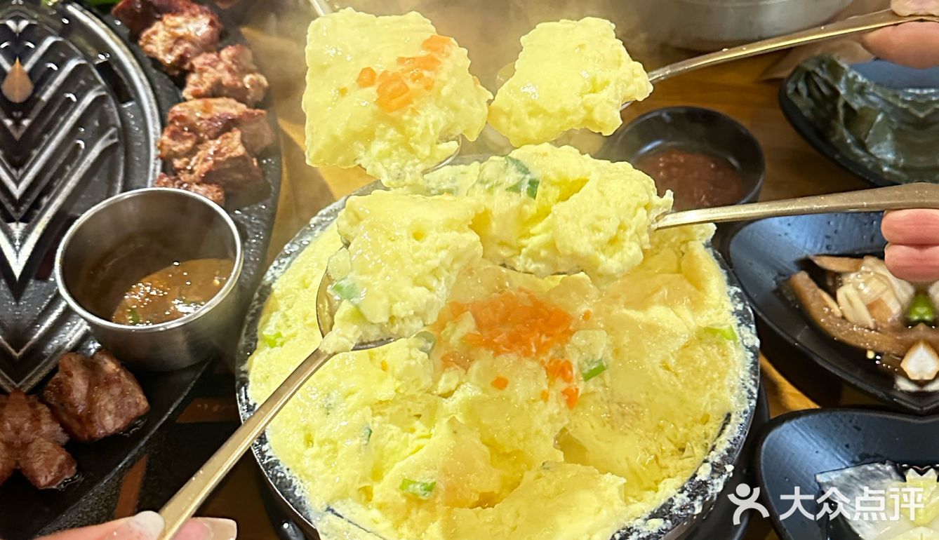 🇰🇷济州岛好吃的黑猪肉。。。(保健路篇)