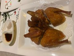 秘制红烧乳鸽-香云轩·顺德菜(香云纱园林酒店店)