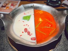 -湊湊火锅·茶憩(杭州湖滨银泰in77店)