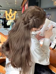 -藤野造型烫发染发