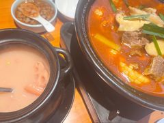 -莲餐厅·湖北菜·潜江小龙虾店(愚园路店)