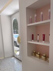 -苗方清颜痘肌研究所