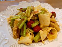 黄喉-十面欢腾·海鲜面·台式Bistro(长乐路店)