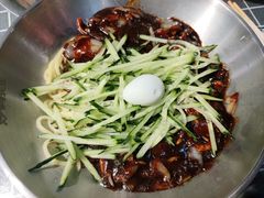 金枪鱼炸酱面-炒码先生·韩餐炸鸡披萨(西塔店)