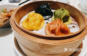 Jade Four-Style Steamed Buns