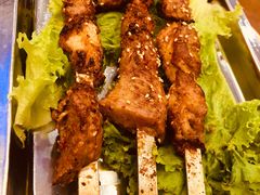 烤鲜肉大羊肉串一斤-兰州老马家美食(凤凰岭店)