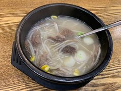 牛骨汤-吴草鸡爪오초닭발韩食堂(融恒盈嘉中心店)
