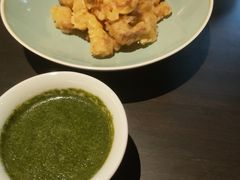 薄荷青汁酥小肉-庐灶江南·江南菜·四合院Bistro(东直门雍和宫·原华侨宾馆店)