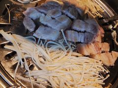 -韩聚屋韩国烤肉餐厅(新北万达店)