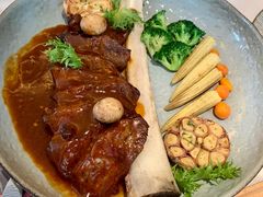 -玖尹-新派中式餐酒馆