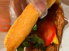 延边风味芝芝板烧鸡腿堡-麦当劳(中山八路店)