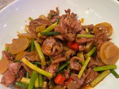 酸萝卜炒鸡杂-毛哥小馆子(百井坊巷店)