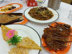 -粤盛海鲜平价店(洛溪食街店)