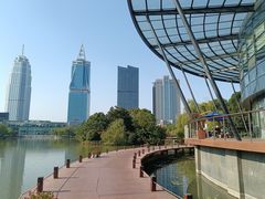 -金桥现代产业园区-停车场