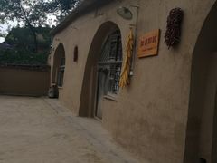 -梁家河村红色旅游区