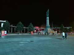 -人民防洪胜利纪念塔