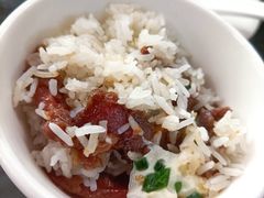 牛肉卧蛋叉烧腊肠双拼-红星光发煲仔饭(文海店)