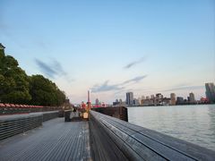 -北外滩滨江绿地