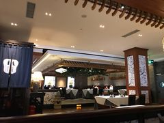 -八府香鸭·啫啫煲(华山路店)