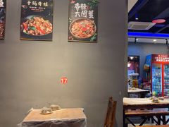 -老街烧烤大排档·地道湖北菜·龙虾馆(汉口火车站店)