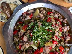 -廖哥泡椒兔(峨眉店)