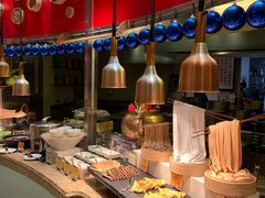 自助取餐区-咖啡苑自助餐厅·中国大饭店